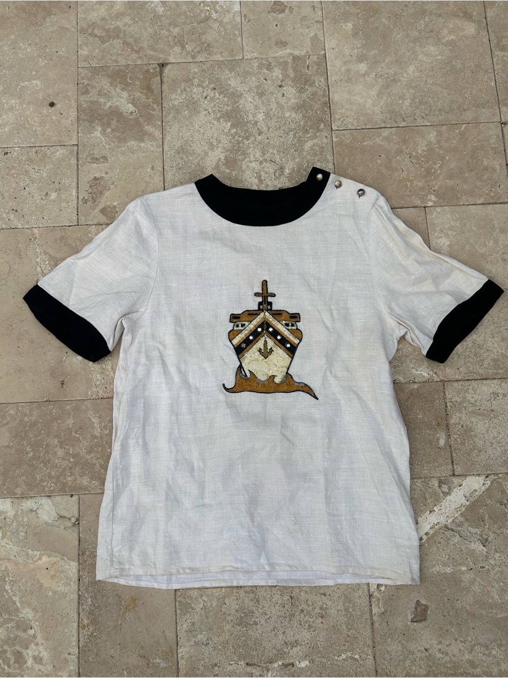 White Vintage Short-Sleeve Crewneck Shirt with Black Trim and Embroidered Crest